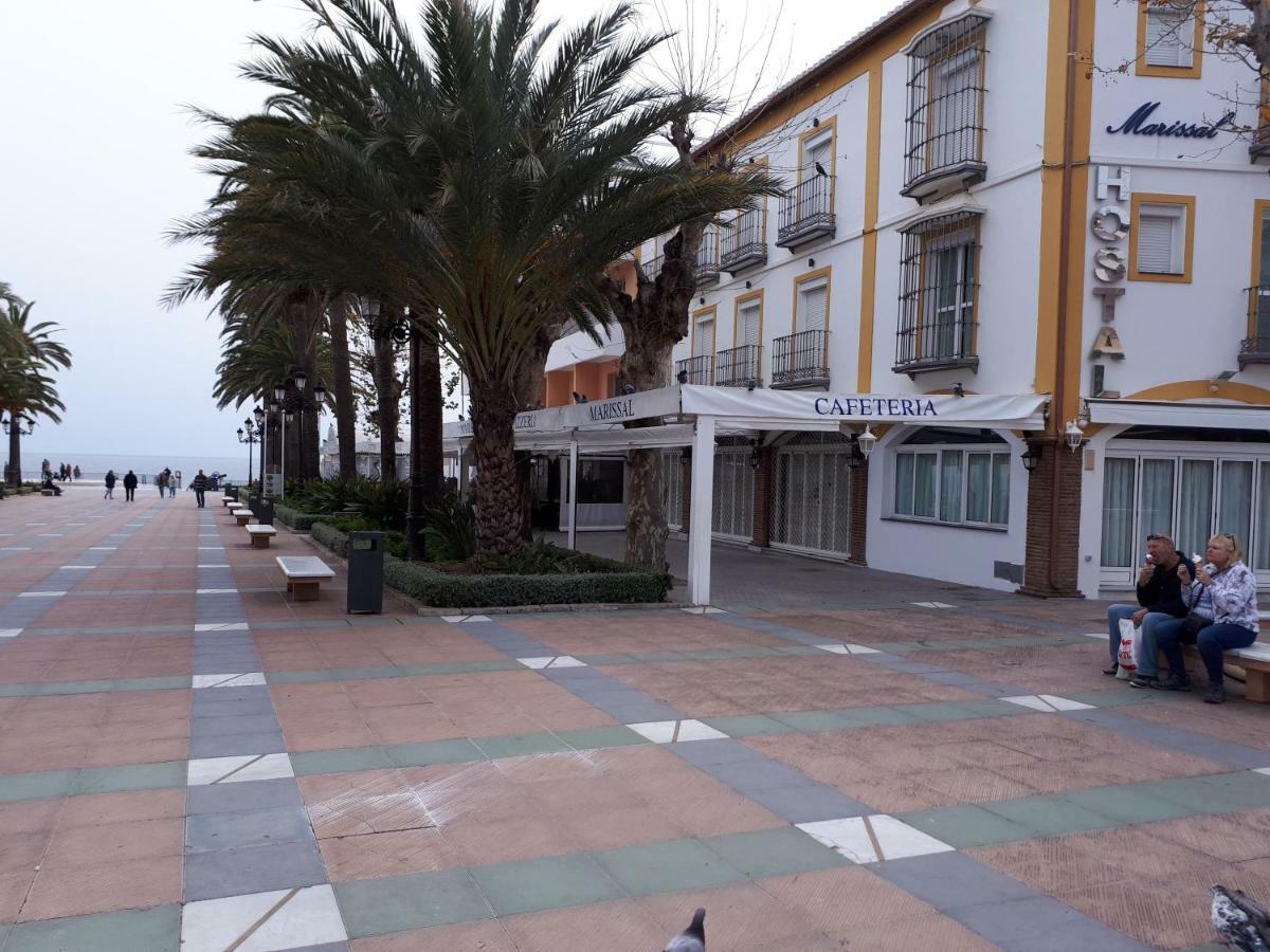 Calle Antonio Millon Nerja Exterior foto