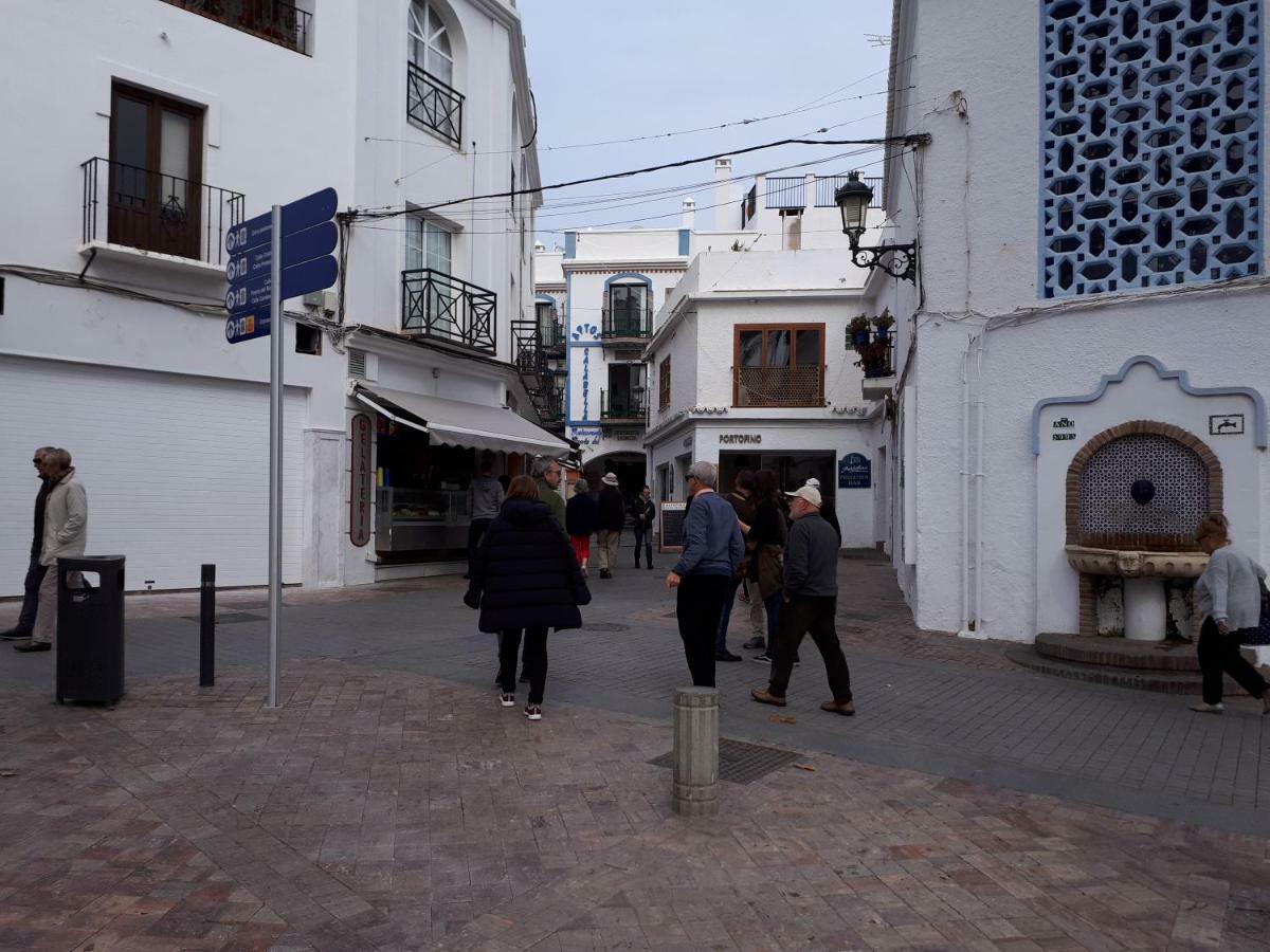Calle Antonio Millon Nerja Exterior foto